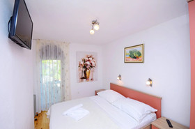 House Milovan