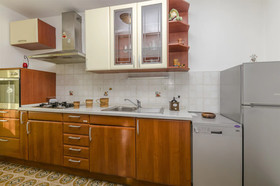 House Ana