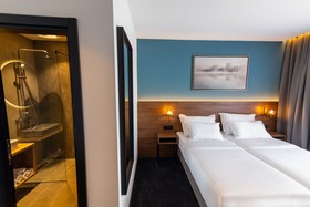 Boutique Rooms 76