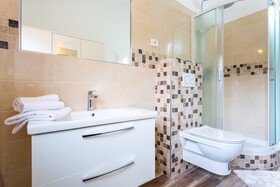 Holiday House Klaric