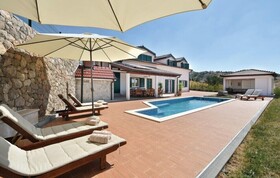 Holiday Home Svilaja