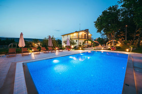 Holiday House Estera