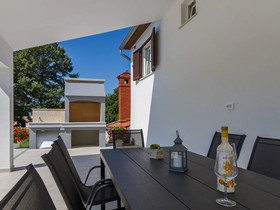 Lovely Villa Piljan