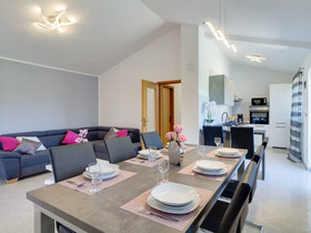 Lovely Villa Piljan