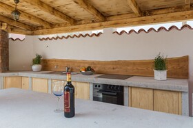 Villa Deni