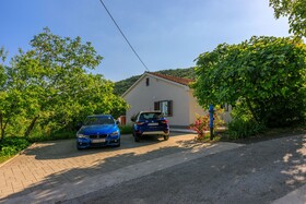House Vicky