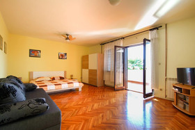 Apartment Mirjana