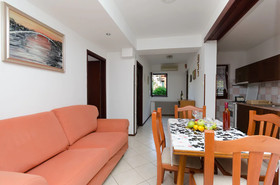 Apartments Hilmija