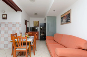 Apartments Hilmija