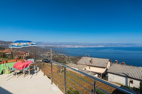 Apartment Lucia & Holiday Home Nino