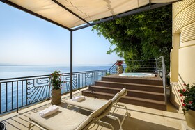 Hotel Ambasador