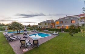 Maj Premium Residence