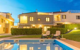 Maj Premium Residence
