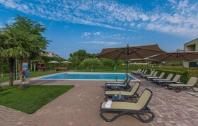 Maj Premium Residence