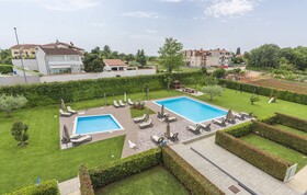 Maj Premium Residence