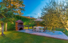 Maj Premium Residence