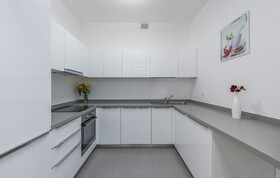 Maj Premium Residence