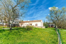 Holiday House Valter KN