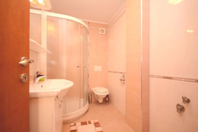 Apartments and Room Mirjana