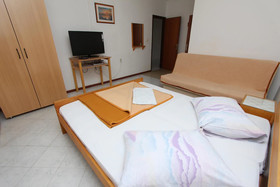 Room And Apartments Mariza
