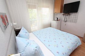 Rooms and Apartment Stefan