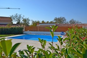 Villa Deal