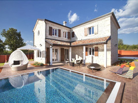 Villas Modena & Luxoria