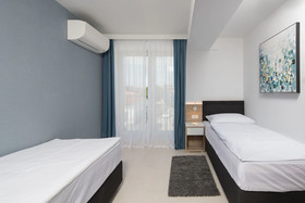 Garden Palace Resort