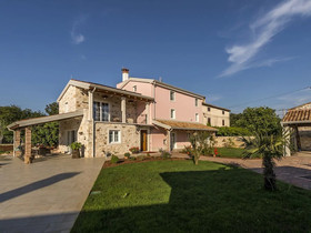 Luxury Villa Lemaliante