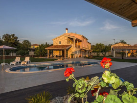 Luxury Villa Lemaliante