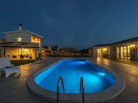 Luxury Villa Lemaliante