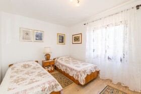 Holiday Home Laura Near The Forest