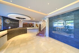 Dražica Hotel