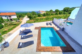 Pax House
