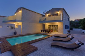 Pax House