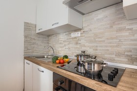 Andrea & Leon Apartments