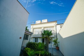 Skunca's House