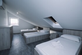 Skunca's House