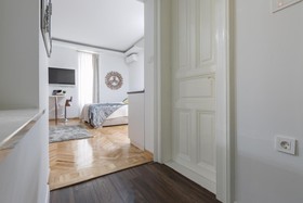 Aurelia Antik Apartments & Rooms