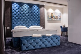 Hotel Forty Two