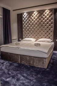 Hotel Forty Two