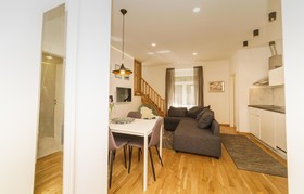 Rok In Apartments