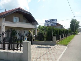 Rooms Zimmer Karlovac