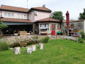 Studio Apartments Korosteljev