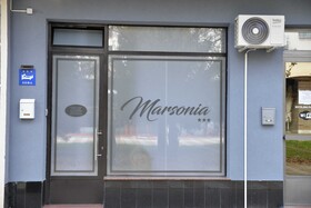 Room Marsonia