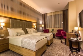 Admiral Hotel