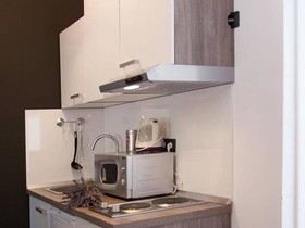 Apartments Top Center