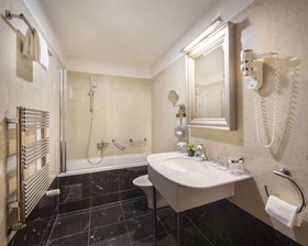 Best Western Premier Hotel Astoria