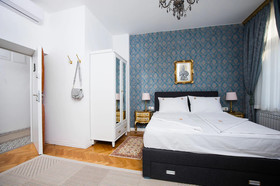 Crown Rooms