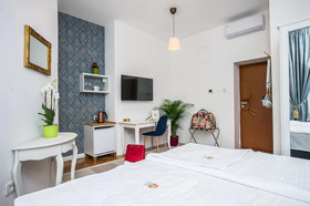 Crown Rooms